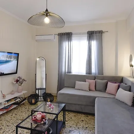 Aspasia's Fresh House * Adamantas (Milos)