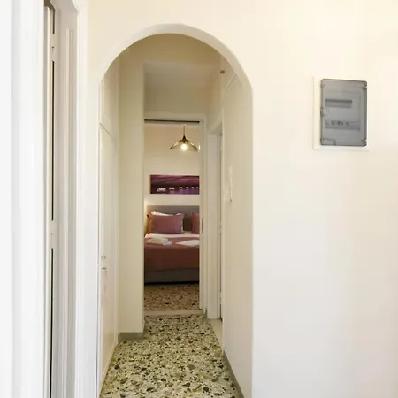 Aspasia's Fresh House Adamantas (Milos)